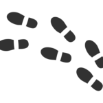 靴の足跡（白黒）のイラスト